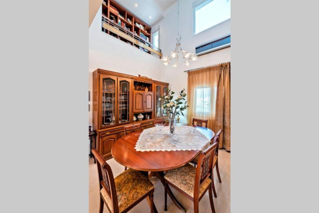 Art Antique Deluxe Villa เอียราเปตรา ภายนอก รูปภาพ